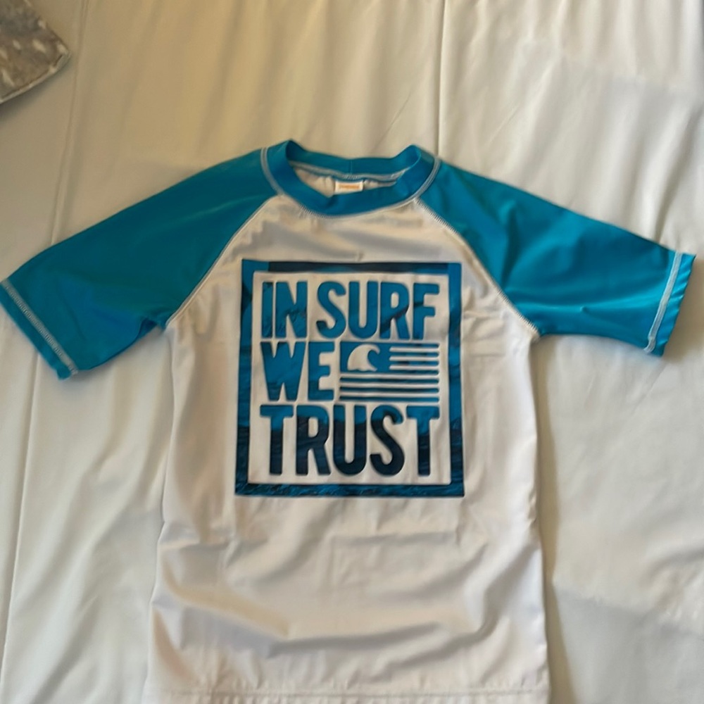 Boy’s Size M (7-8) Rashguard